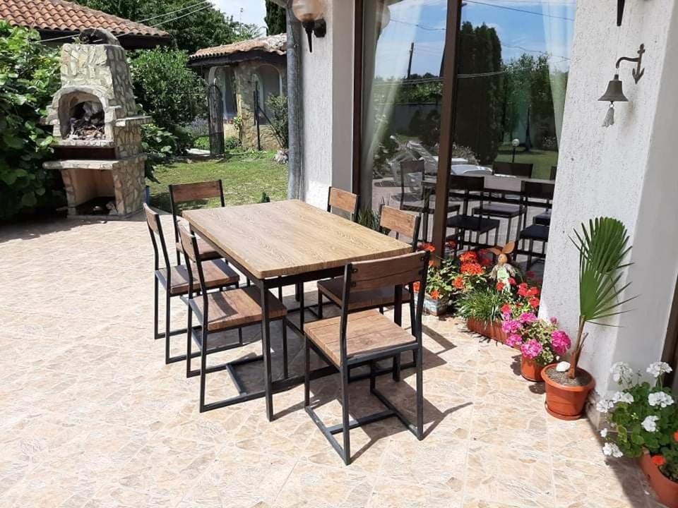 Guesthouse Oasis-Шабла Екстер'єр фото